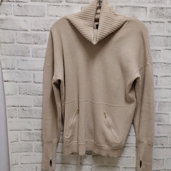 Cynthia Rowley sweater - Picture 1 of 3